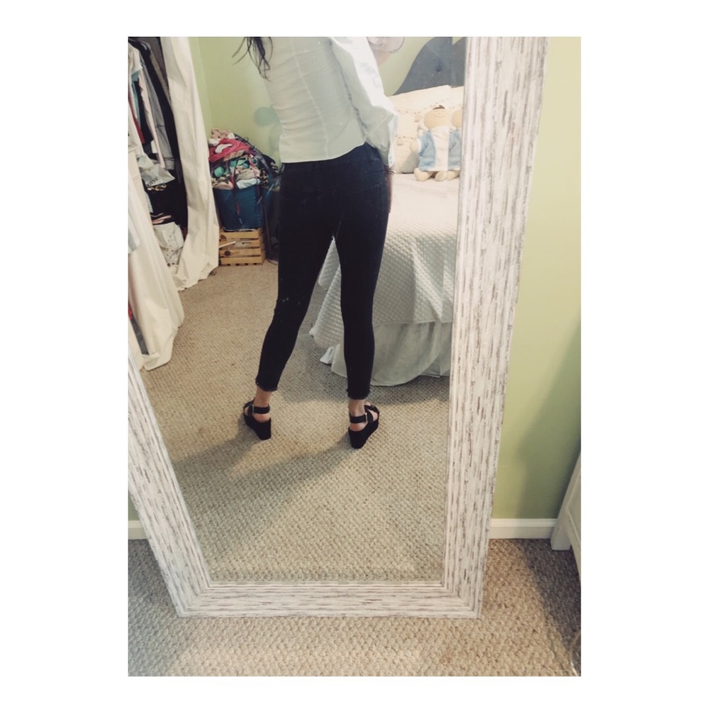 Low Rise Black Ripped Jeans - Picture 6 of 6